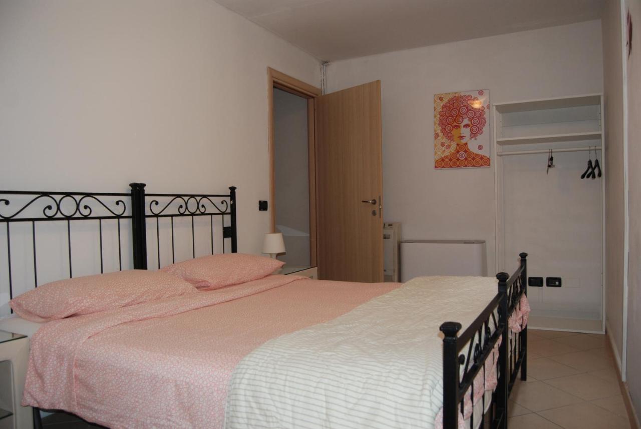 Case Vacanza Le Vele Desenzano del Garda Kültér fotó