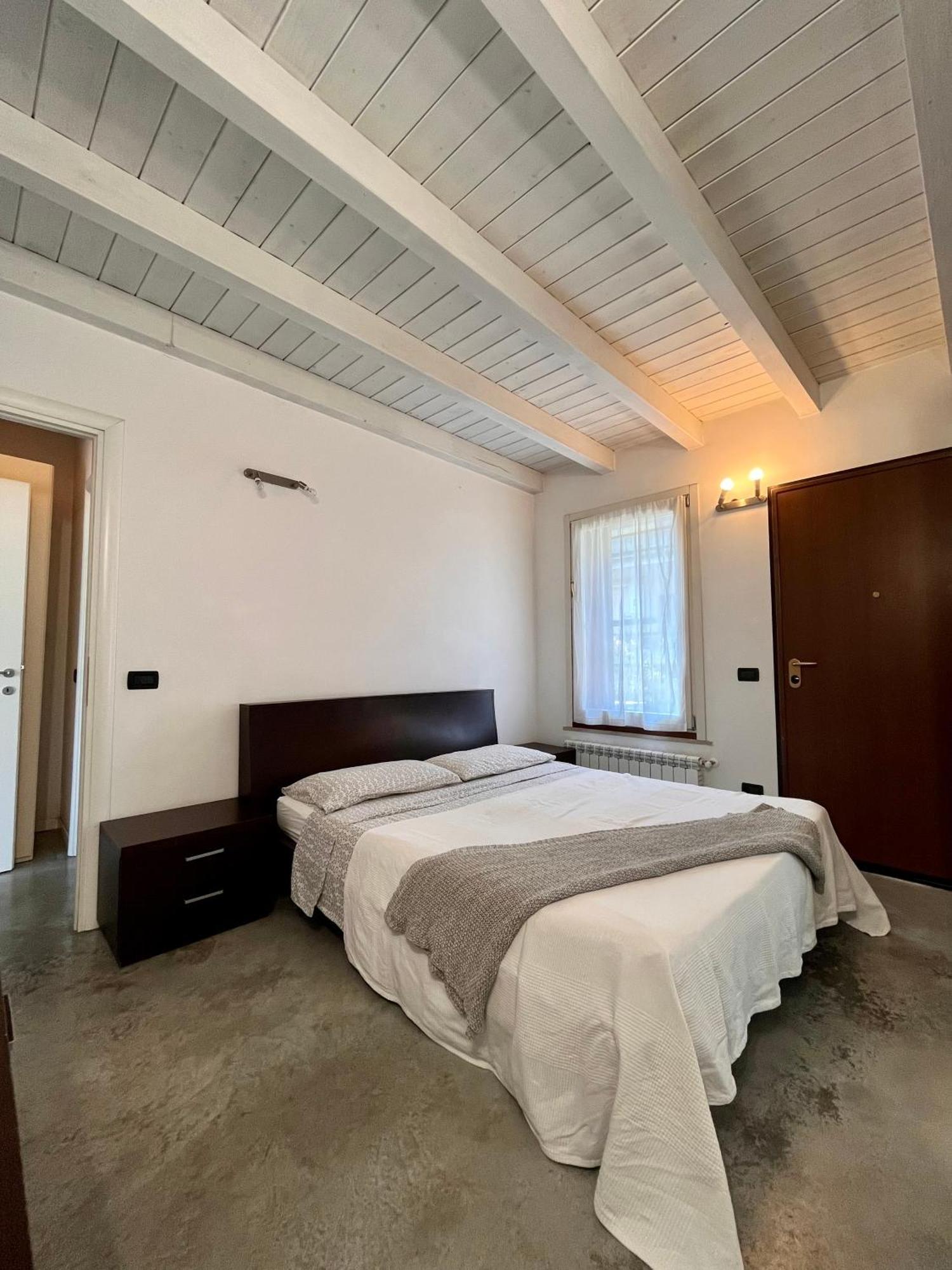Case Vacanza Le Vele Desenzano del Garda Kültér fotó