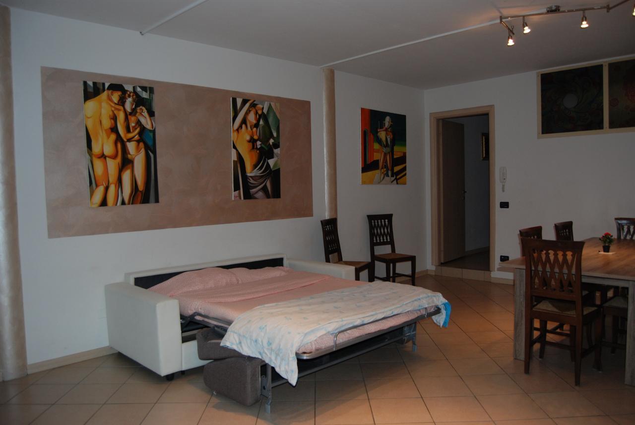 Case Vacanza Le Vele Desenzano del Garda Kültér fotó